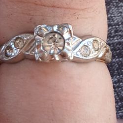 Womens Vintage Gold Plated Ring 