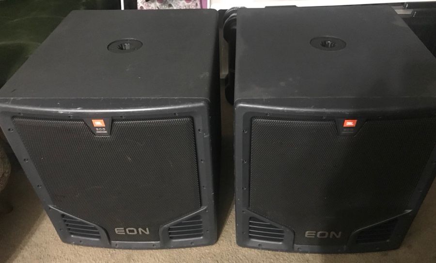 Like new JBL EON 518S Portable 18inch 650 Watt SelfPowered Subwoofer