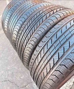 235 55 18 Continental tires Con 80% de Vida Las 4