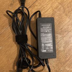 Insignia AC Adapter for Laptop