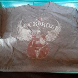 Men's Small Rock N Roll Tshirt
