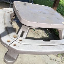Little Tikes Picnic Table