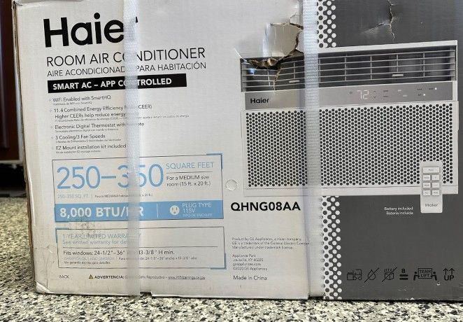 Haier Room Air Conditioner. 8000 BTU. Brand New in box!