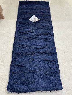 Brand New 2 ft x 6 ft Navy Shag Runner Rug SAFAVIEH Milan