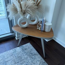 Mini Table