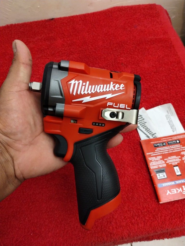 550 Lbs Torque M12 Milwaukee Fuel 3/8 Impact Wrench Tool Only $179