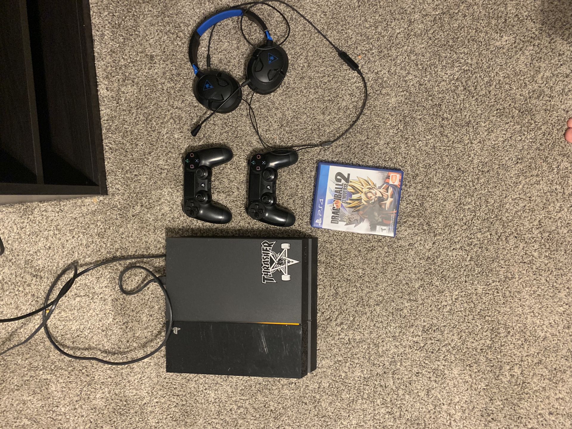 PS4, 2 controllers, 1 game, and headset