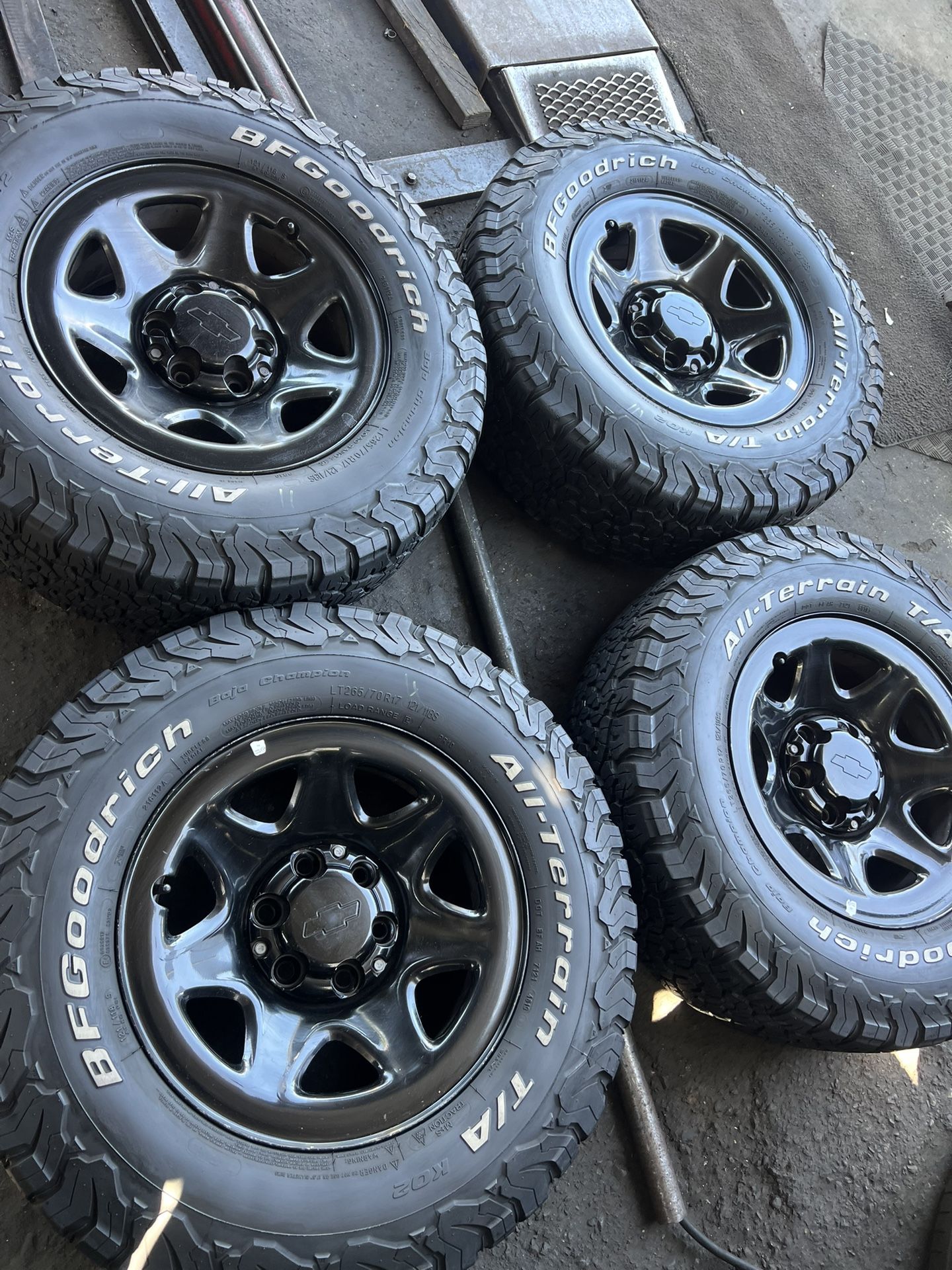 (4) 17” Chevy Wheels Installation Included