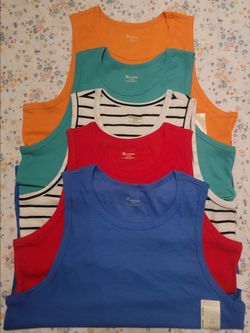 Ribbed Multicolor Tank Top
Bundle