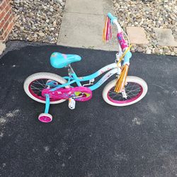 Girls Bike 16" w/ Training Wheels