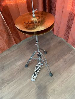 Pearl heavy duty drum hihat stand & Sabian 14” B8 pro cymbals no cracks $135 cash 2401 N Euclid ave Upland 91784