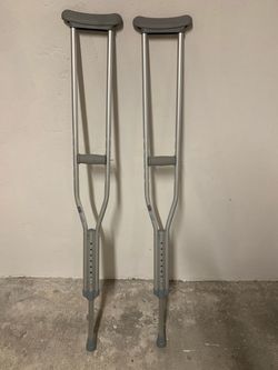 Crutches Adjustable