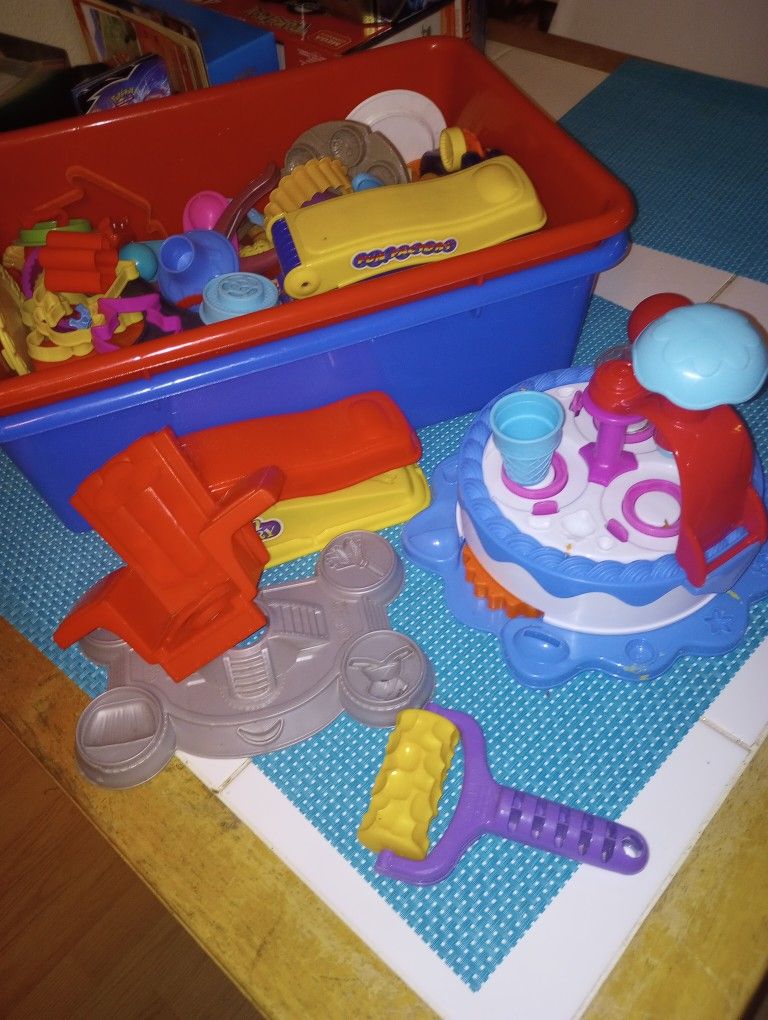 Play-Doh Accessories And Toys