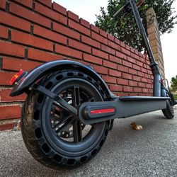 Electric scooter