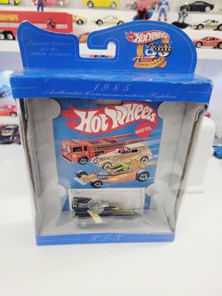1997 Hot Wheels 30th Anniversary XT-3 1985 Sealed/New In Box