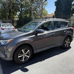 2017 TOYOTA RAV4 XLE