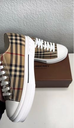 Checkered shoe size 8 men