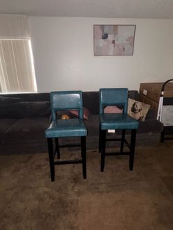 Free Bar stool