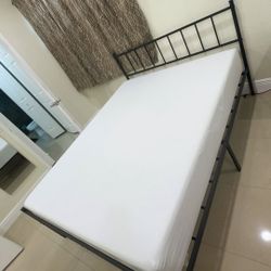 Queen Bed Frame And Mattress 