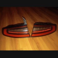 Tail Lights  Dodge Charger  10-17