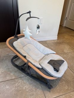 Baby bouncer