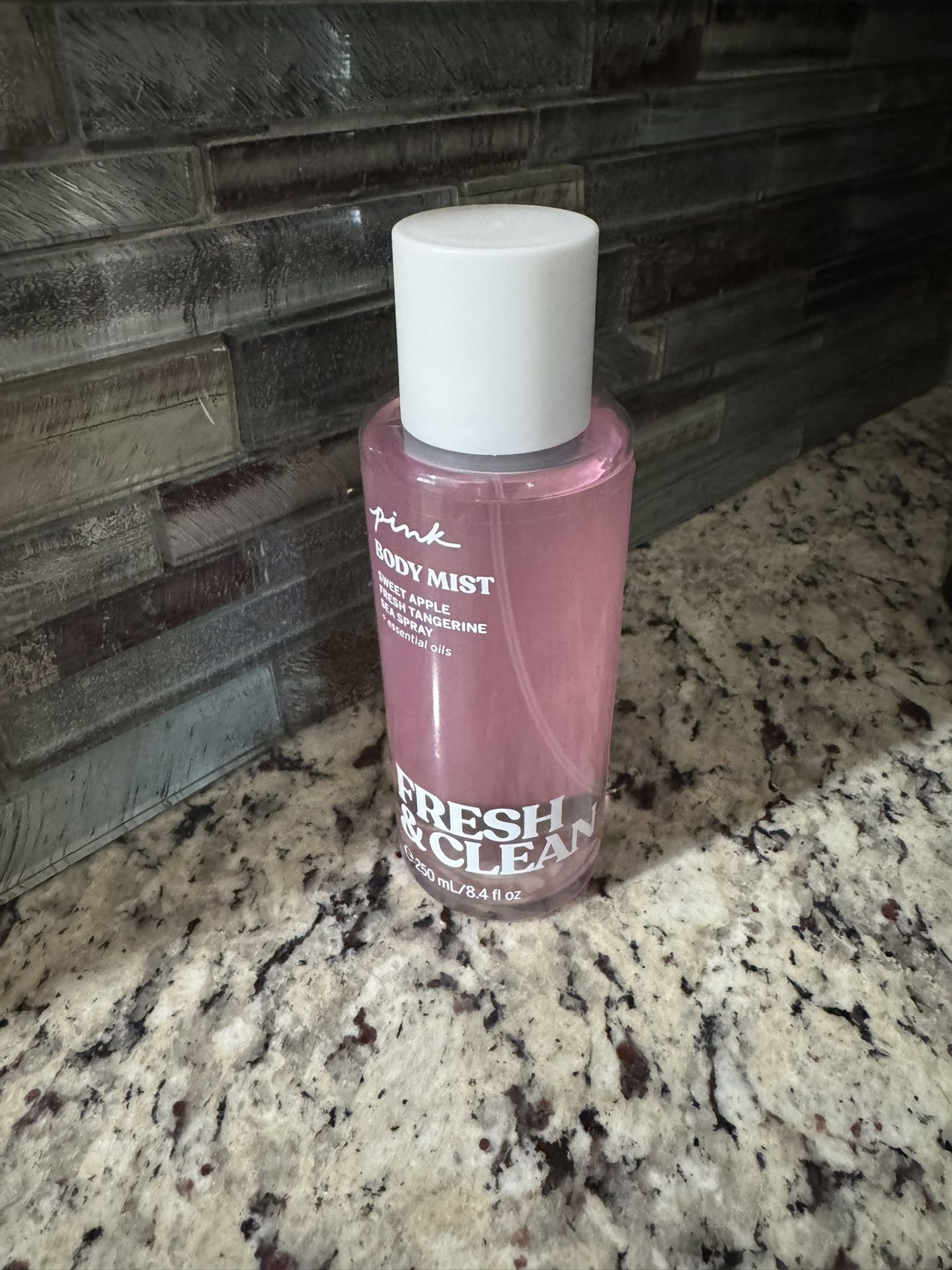 Victoria’s Secret Pink Fresh Clean Body Mist 8.4 Fl Oz (New)