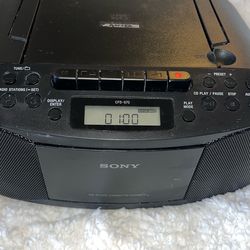 Sony CFD-S70 Stereo CD Player Cassette Recorder AM/FM Radio Boombox Tested Works $45