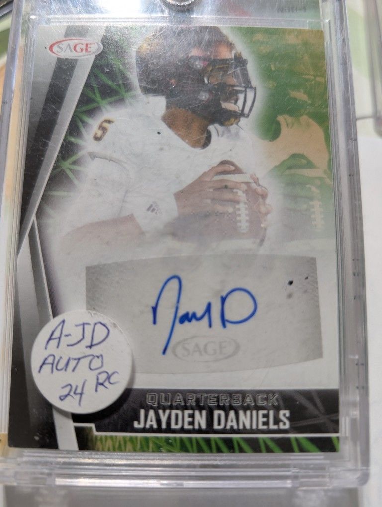 Jaylen Daniels Auto