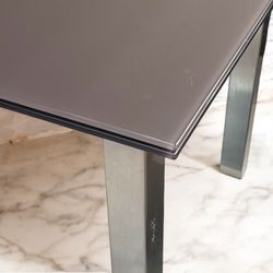 Modern Extendable Glass Dinning Table