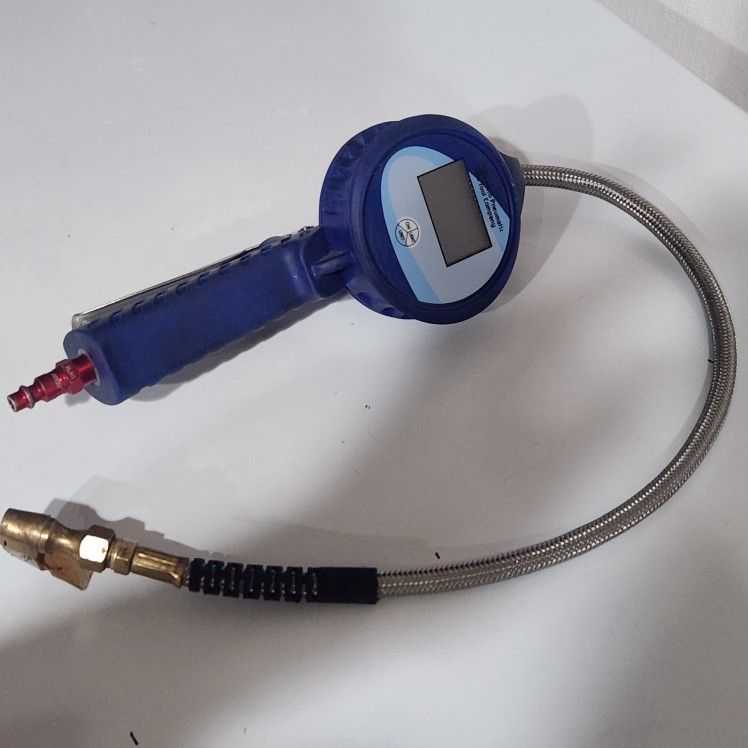 Astro Pneumatic Digital Tire Inflator PICK UP 2DAY $15