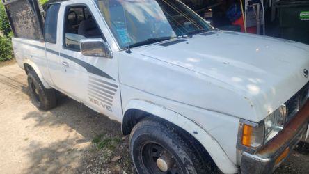1995 Nissan Pickup