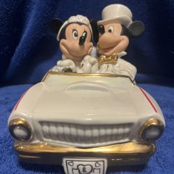 Lenox Disney Minnie's Dream Honeymoon Showcase Collection