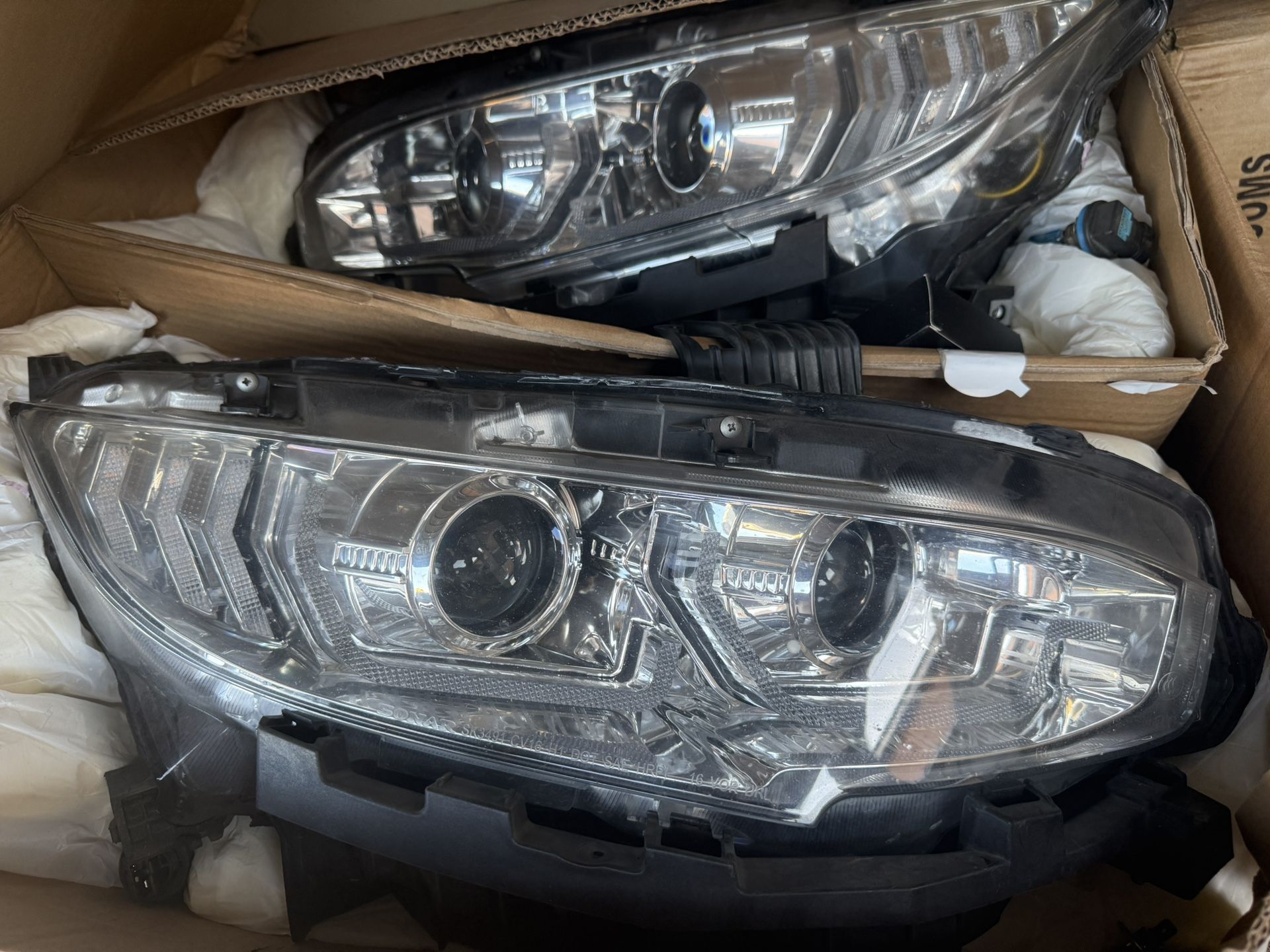 2017 Honda Civic Headlights