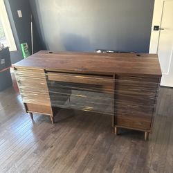 FREE Two Piece Executive Desk MUST PICK UP 11/23