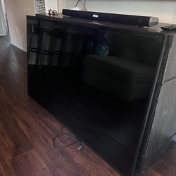 65” Lg Tv With Wall mount 
