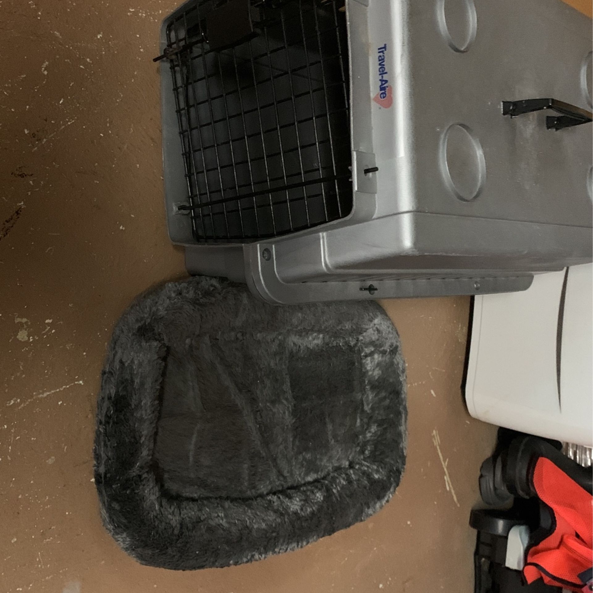 28” Pet Carrier (airline Approved )