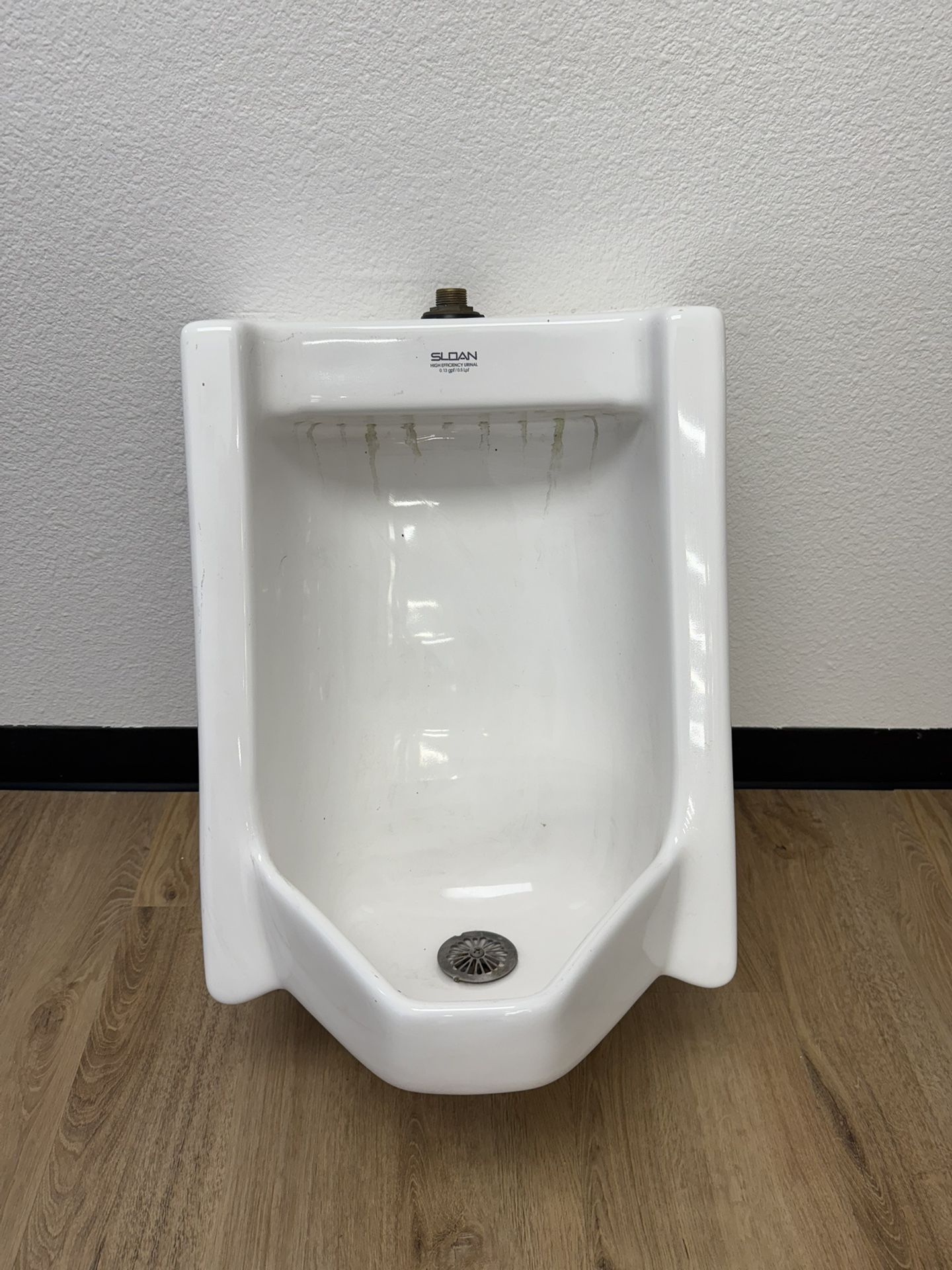 High Efficiency Urinal