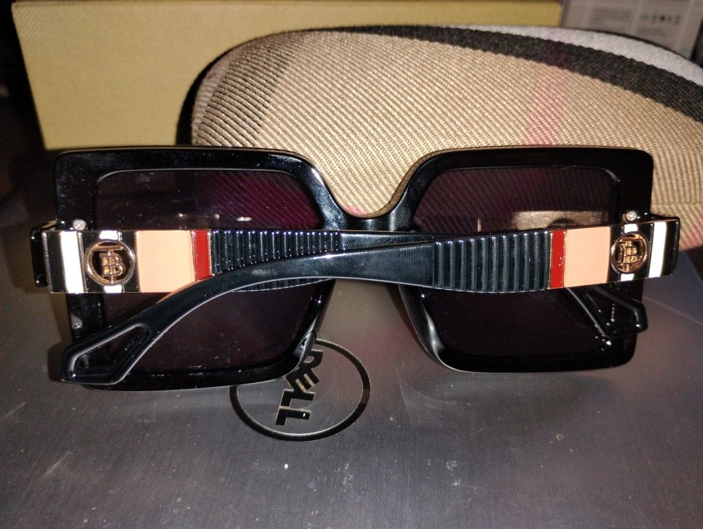 Burberry Shades 