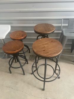 Barstool