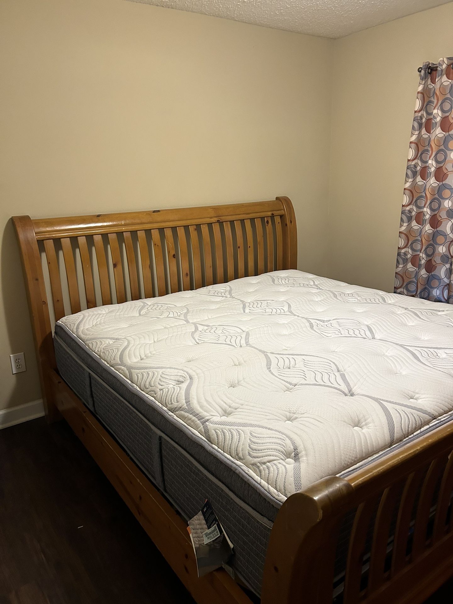 Beautiful King Complete Bed