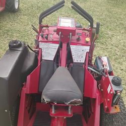 52 In Ferris Evolution Sit On Mower 