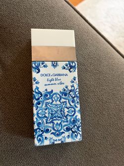 Perfume DG light blue