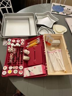 Wilton Cake Decorating Supplies