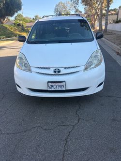 2009 Toyota Sienna