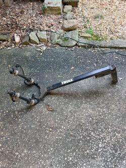 Thule 2-Bike Hitch Rack