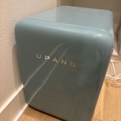 Baby Bottle Dryer Cabinet (UPANG) – Large Capacity