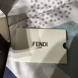 FENDI SUN GLASSES 