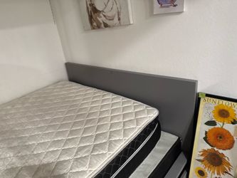 Queen bed
