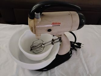 Vintage 1950 Sunbeam Mixmaster 10 Speeds Mixer
