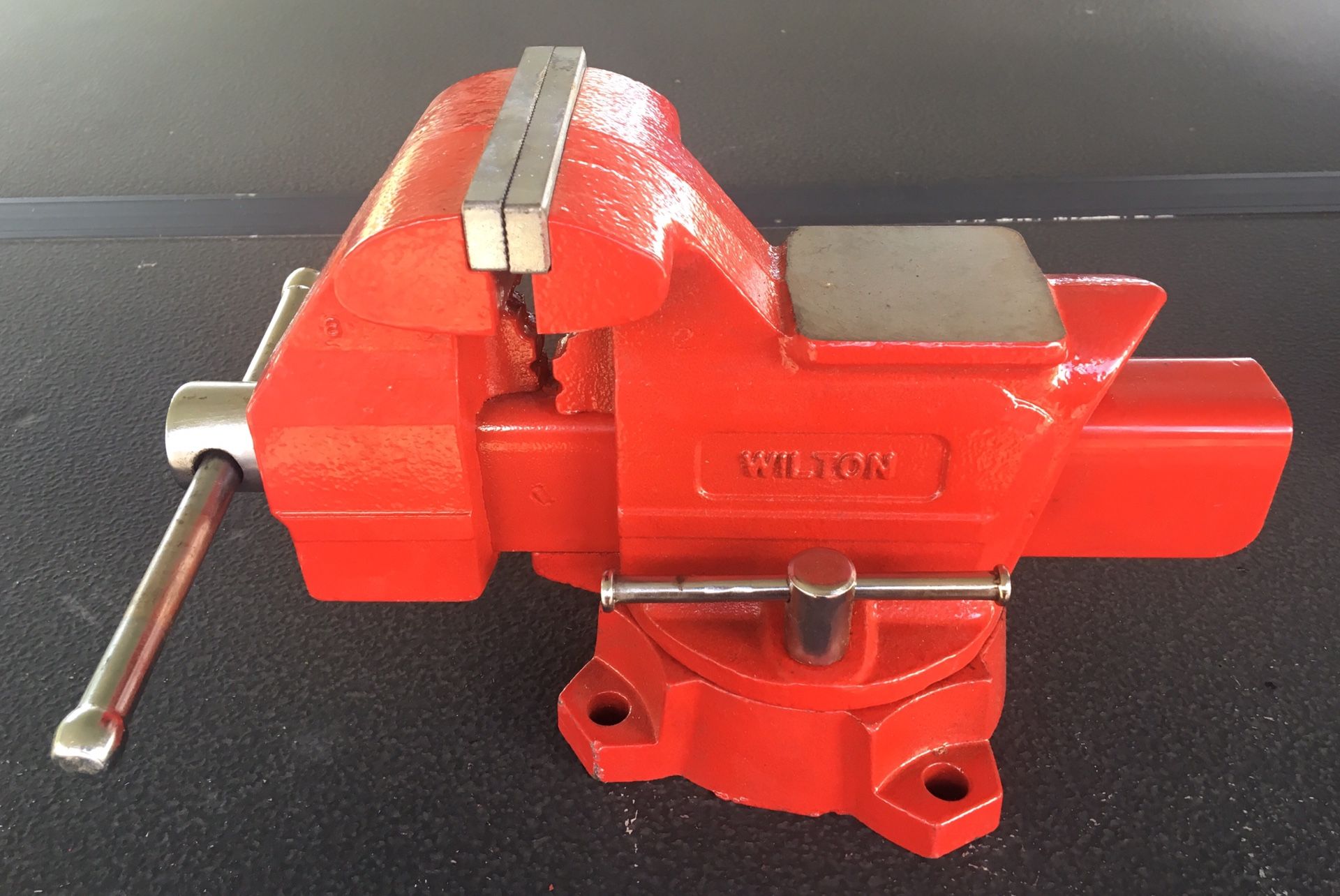 New Wilton Model # 654 Swivel Bench Vise